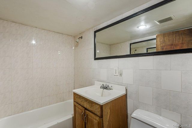 294 Autumn Avenue, Brooklyn, NY 11208