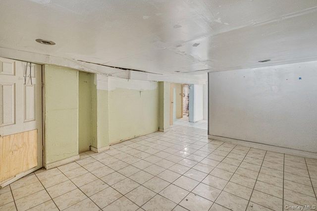 294 Autumn Avenue, Brooklyn, NY 11208