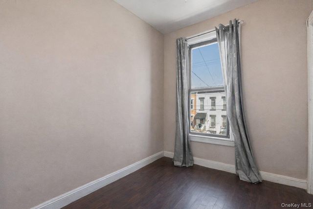 294 Autumn Avenue, Brooklyn, NY 11208