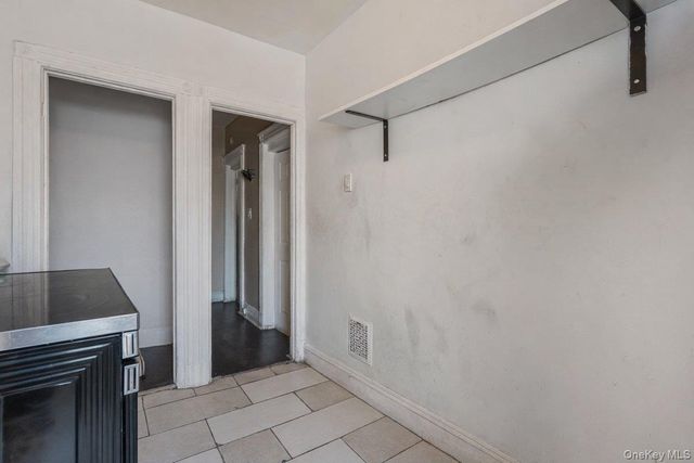 294 Autumn Avenue, Brooklyn, NY 11208