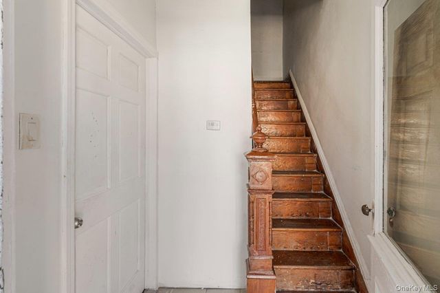 294 Autumn Avenue, Brooklyn, NY 11208