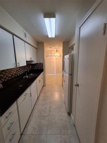 899 Riverside Drive 613, Coral Springs, FL 33071