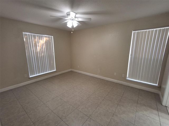899 Riverside Drive 613, Coral Springs, FL 33071