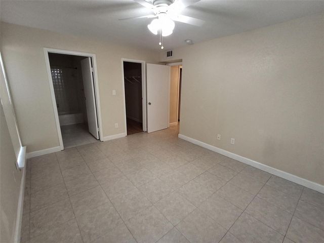 899 Riverside Drive 613, Coral Springs, FL 33071