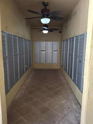 899 Riverside Drive 613, Coral Springs, FL 33071