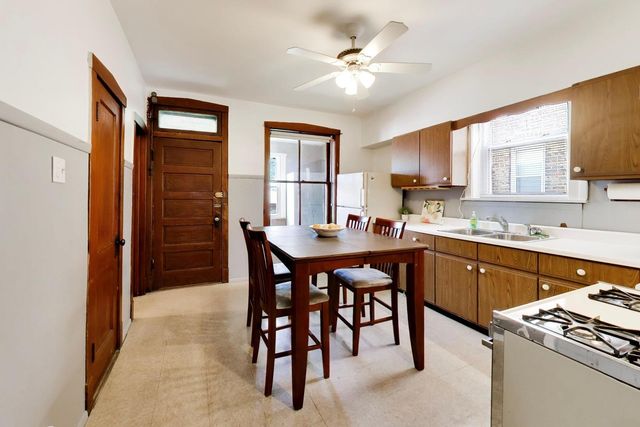 1903 Harvey Avenue, Berwyn, IL 60402