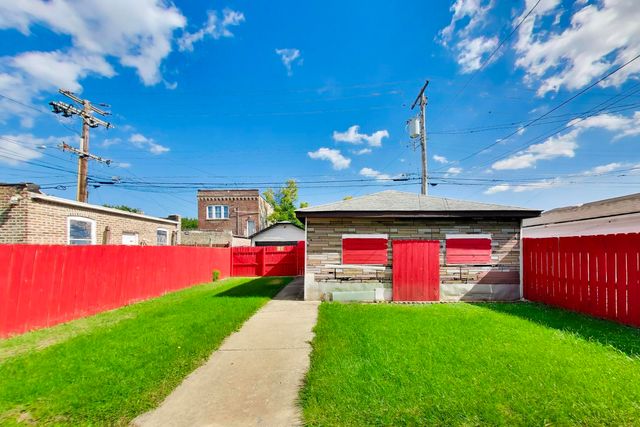 1903 Harvey Avenue, Berwyn, IL 60402