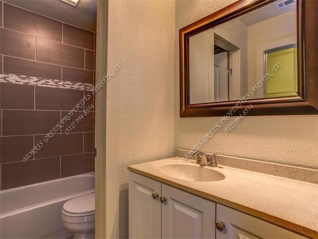 6403 Auburn DR A, Austin, TX 78723