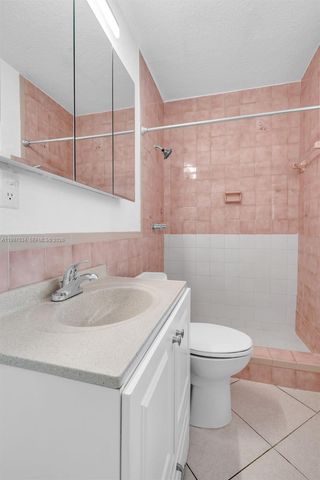 201 SW 51st Ct 3, Miami, FL 33134