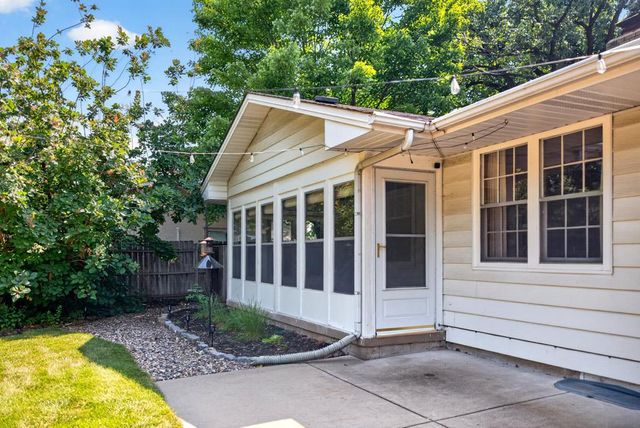 133 Craig Way NE, Fridley, MN 55432