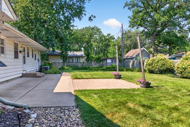 133 Craig Way NE, Fridley, MN 55432