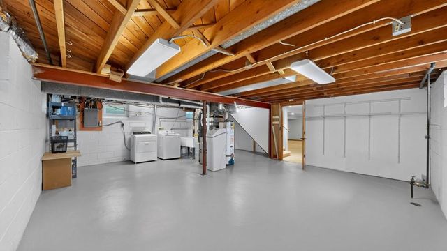 133 Craig Way NE, Fridley, MN 55432