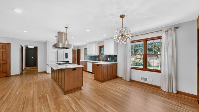 133 Craig Way NE, Fridley, MN 55432