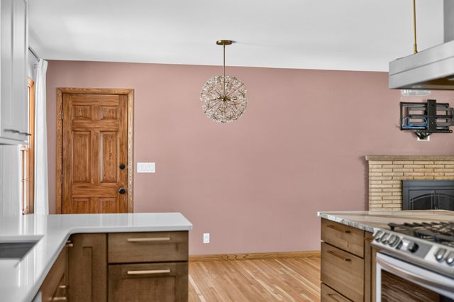 133 Craig Way NE, Fridley, MN 55432
