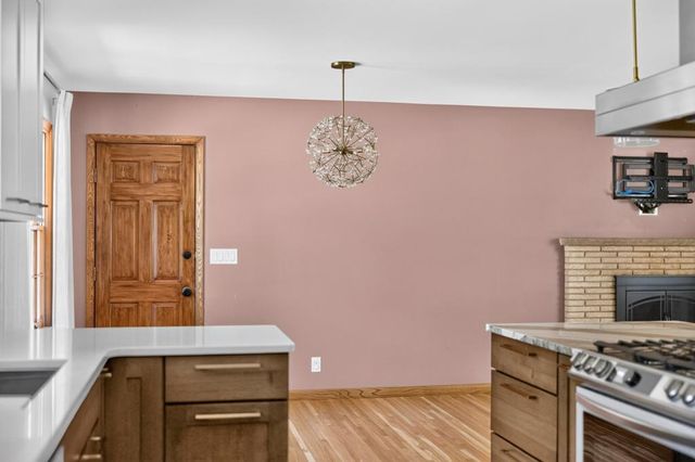 133 Craig Way NE, Fridley, MN 55432