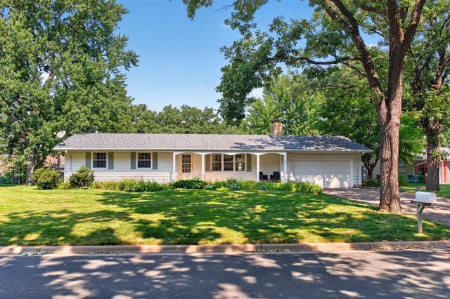 133 Craig Way NE, Fridley, MN 55432