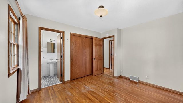 133 Craig Way NE, Fridley, MN 55432