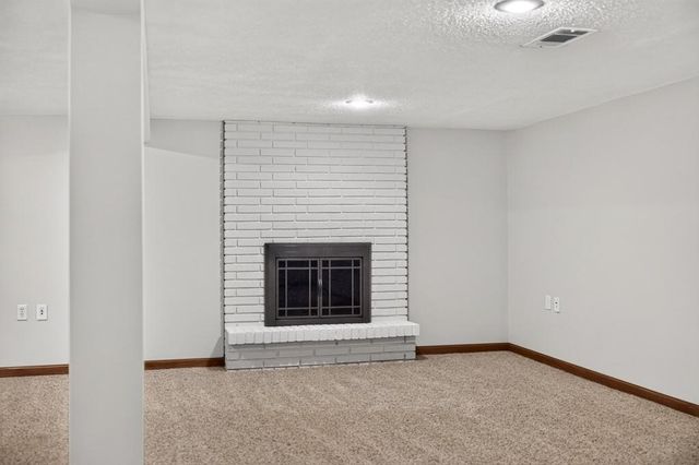 133 Craig Way NE, Fridley, MN 55432