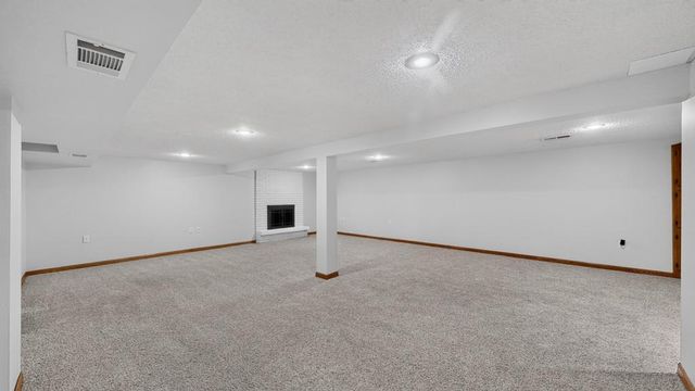 133 Craig Way NE, Fridley, MN 55432