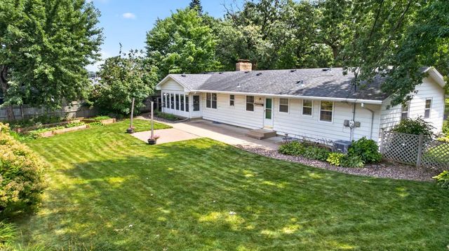 133 Craig Way NE, Fridley, MN 55432