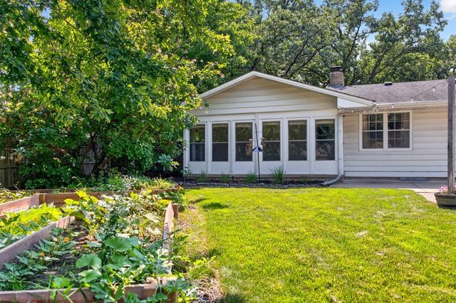133 Craig Way NE, Fridley, MN 55432