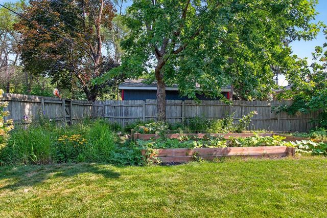 133 Craig Way NE, Fridley, MN 55432
