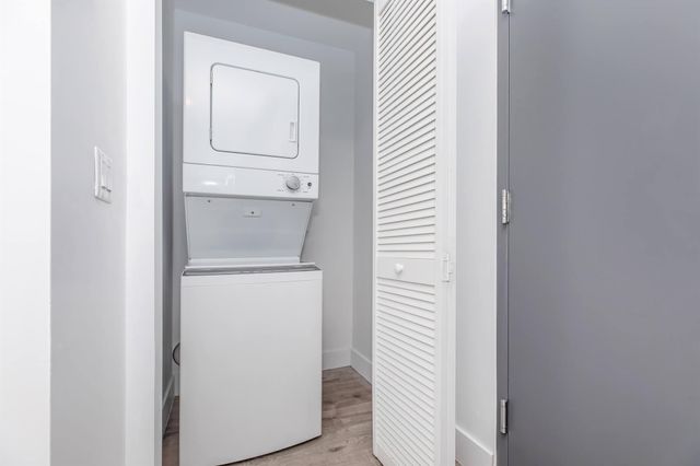 39 NW 7th Avenue 401, Miami, FL 33128