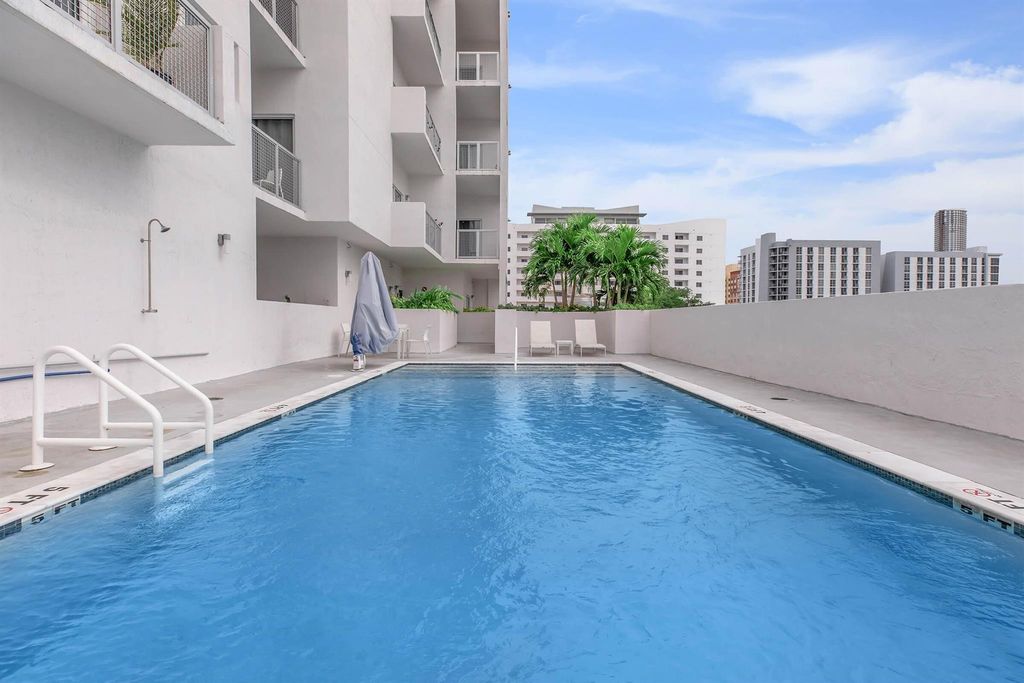 39 NW 7th Avenue 401, Miami, FL 33128