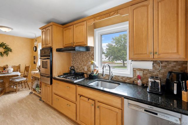 11 5th Street, Middletown, NY 10940