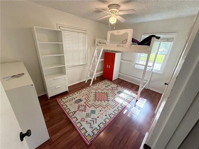 7680 Rainbow Drive, Prairie Village, KS 66208