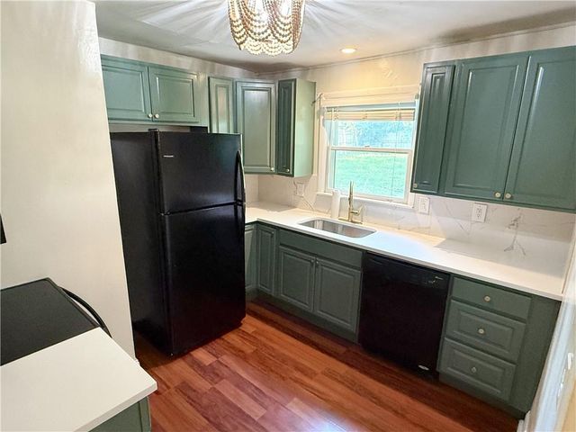 7680 Rainbow Drive, Prairie Village, KS 66208