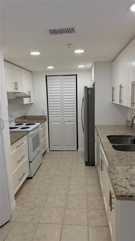 4171 N Haverhill Rd 1012, West Palm Beach, FL 33417
