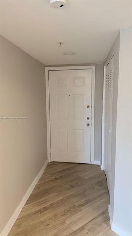 4171 N Haverhill Rd 1012, West Palm Beach, FL 33417