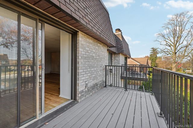 107 N Broadway 113, White Plains, NY 10601