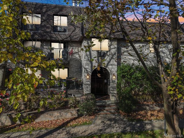 107 N Broadway 113, White Plains, NY 10601