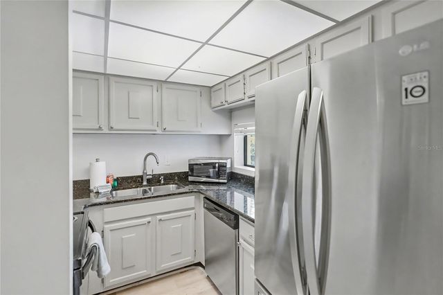 6157 MIDNIGHT PASS ROAD E23, Sarasota, FL 34242