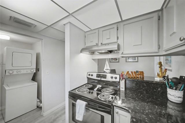 6157 MIDNIGHT PASS ROAD E23, Sarasota, FL 34242