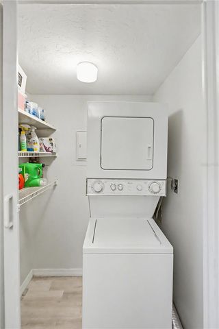 6157 MIDNIGHT PASS ROAD E23, Sarasota, FL 34242