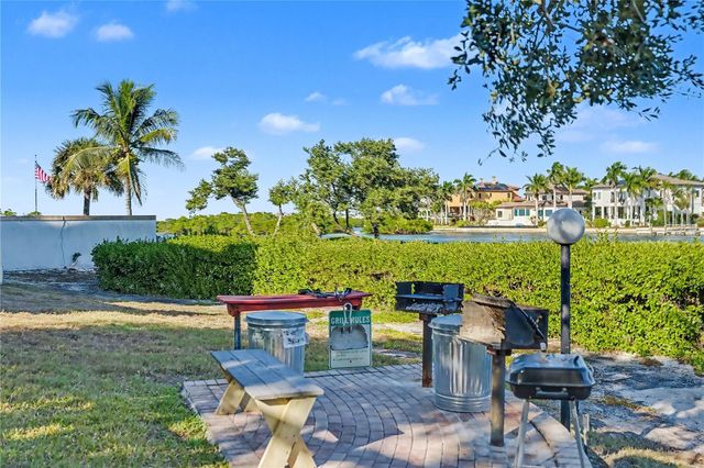 6157 MIDNIGHT PASS ROAD E23, Sarasota, FL 34242