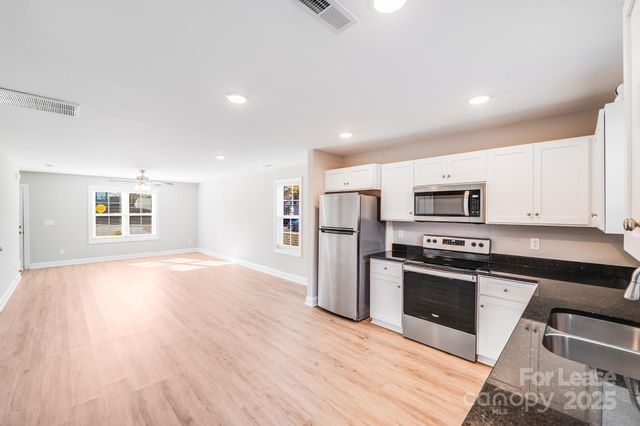 604 W 8th Street, Kannapolis, NC 28081