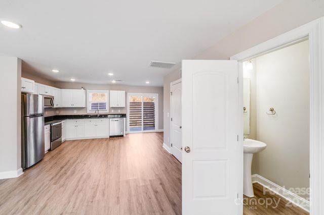 604 W 8th Street, Kannapolis, NC 28081