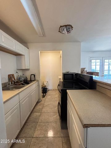 7125 W Heatherbrae Drive, Phoenix, AZ 85033