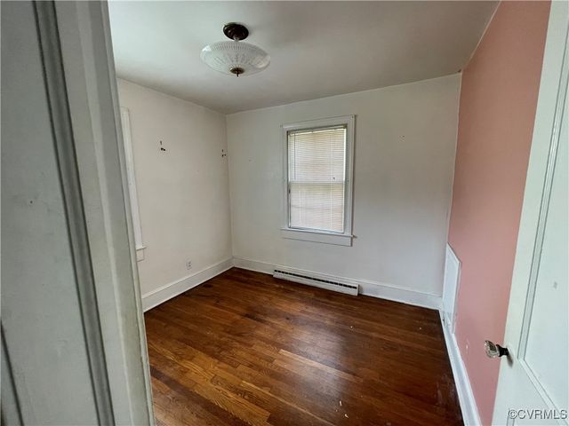 737 Jefferson Pl, Petersburg, VA 23803