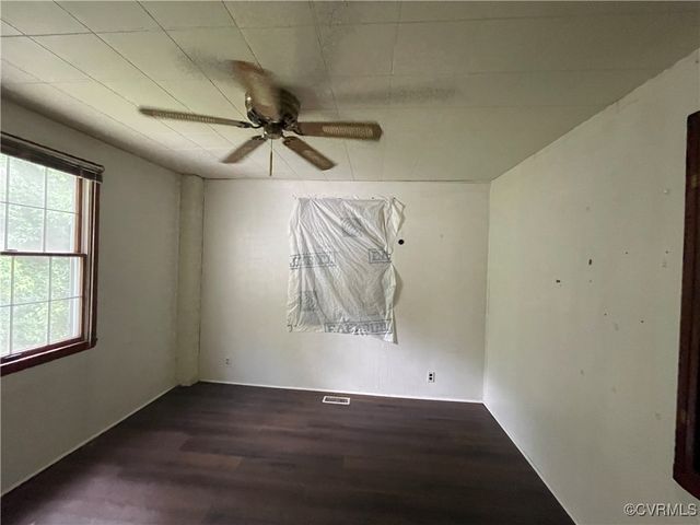 737 Jefferson Pl, Petersburg, VA 23803