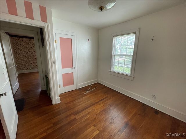 737 Jefferson Pl, Petersburg, VA 23803