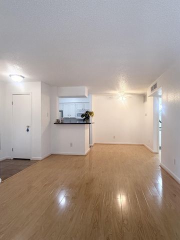 11201 Lynbrook Drive 3822, Houston, TX 77042