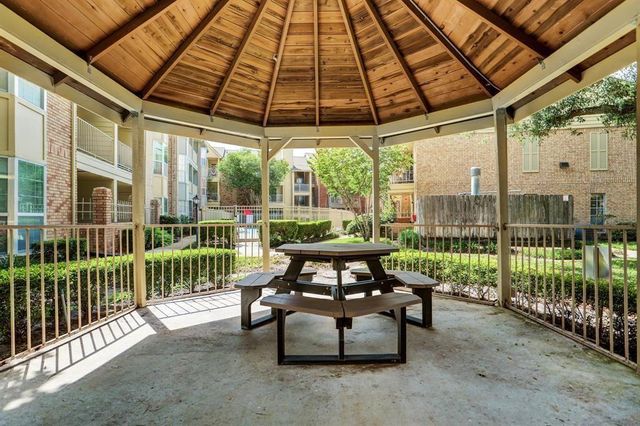 11201 Lynbrook Drive 3822, Houston, TX 77042