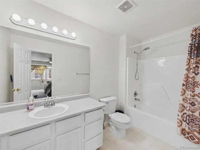 25 Lindenwood Circle, Johnstown, CO 80534