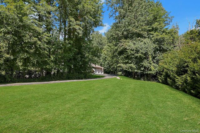 6 Marycrest Road, West Nyack, NY 10994
