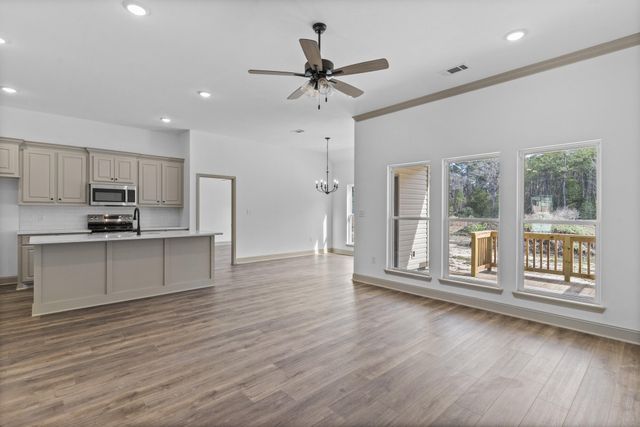 19 Harvard Oak, Hattiesburg, MS 39402